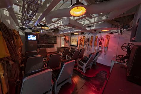 Life On An Aircraft Carrier Nnam