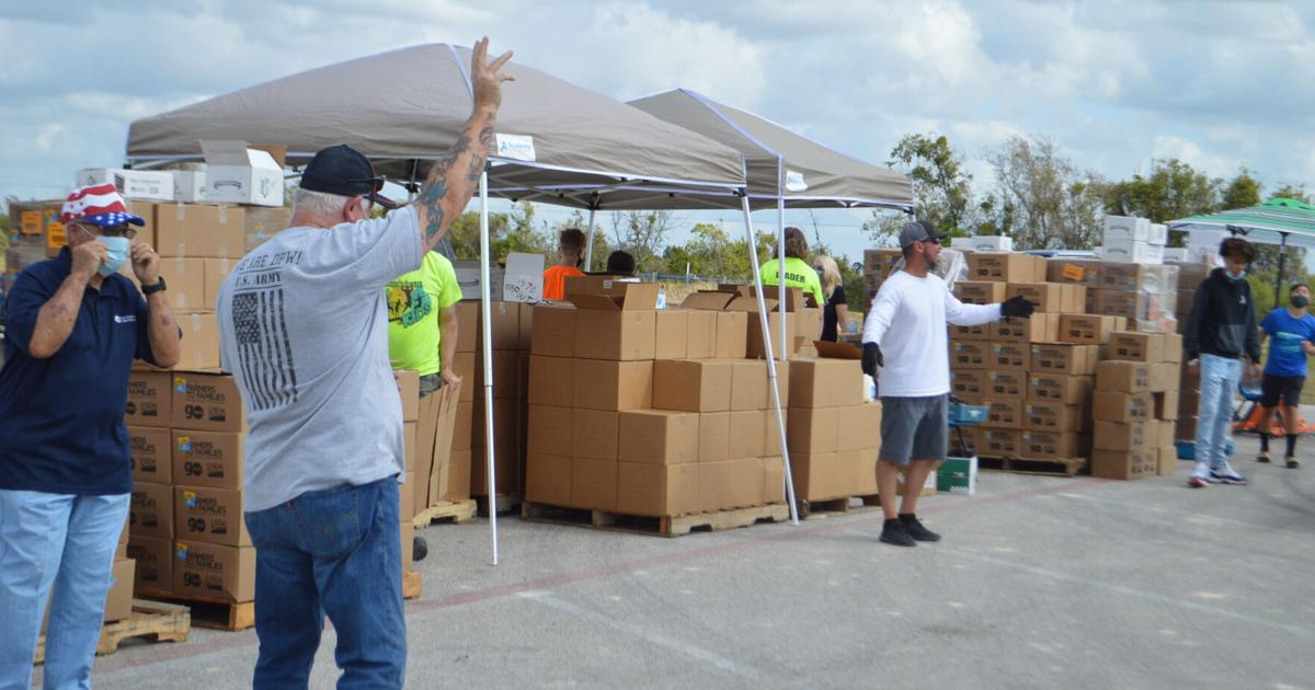 Love Just Loves Cove Church Donates More Than 1 000 Boxes Of Food To Those In Need Copperas