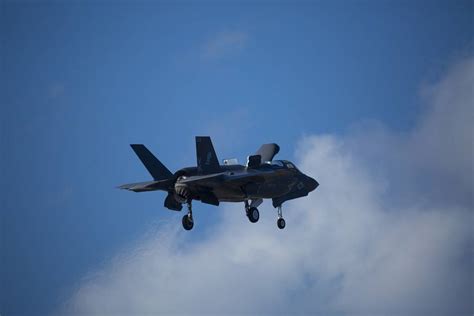 Marine F 35 Pilots To Perform First Ever Hover Landings Aboard