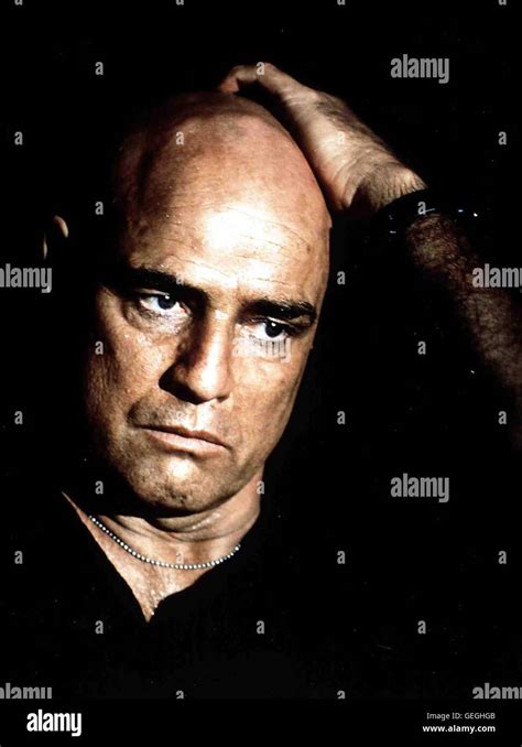 Marlon Brando Le Capitaine Willard Soll Den Verrueckten Amerikanischen Colonel Kurtz Marlon