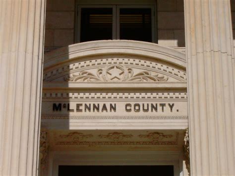 Mclennan County Courthouse Detail Waco Texas Located Ov Flickr