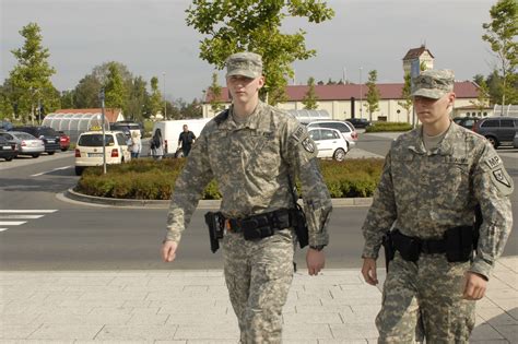 National Guard Military Police Aid Learn From Counterparts In Germany Article The United