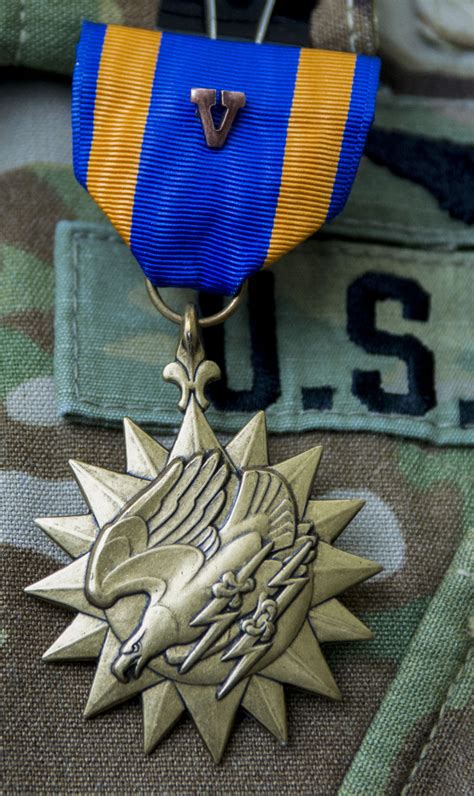 National Guard Pilots Honored With Air Medals With Valor Nebraska News Journalstar Com