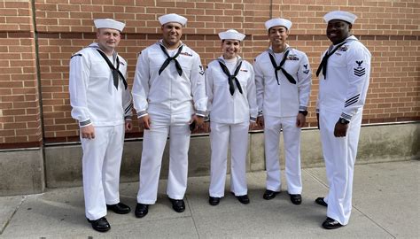 5 Navy Sailor Uniform Tips