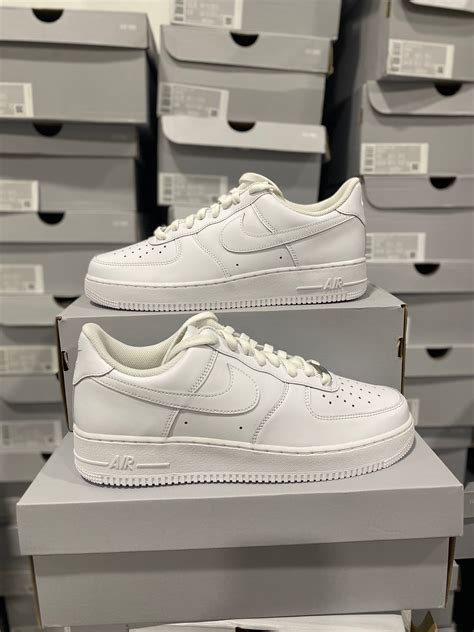 Nike Air Force 1 Amp 39 07 Low Triple Men Amp 39 S White Cw2288 111 New 7 13 Soleswap Platform