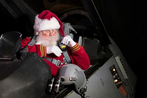 Norad Santa Tracker 2021 Radars Satellites Jets How Norad Tracks Santa On Christmas Eve