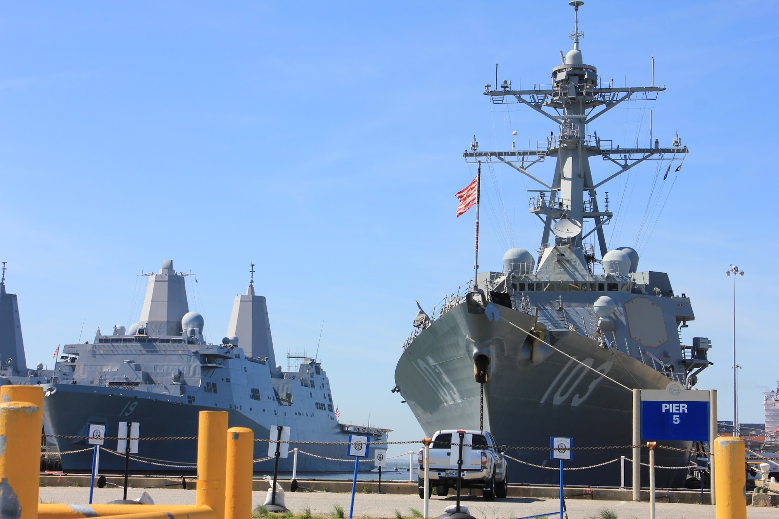 Norfolk Naval Base In Virginia Usa Naval Station Norfolk Naval Navy Ships