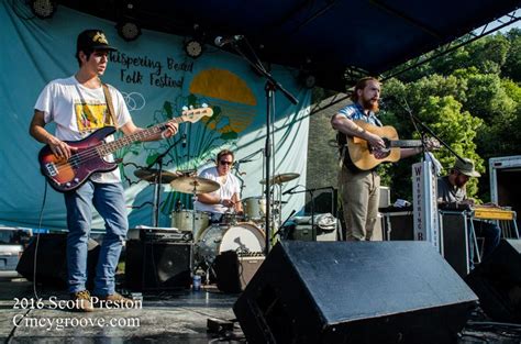 Photos Tyler Childers Amp The Food Stamps 8 27 16 Whispering Beard Folk Festival Friendship