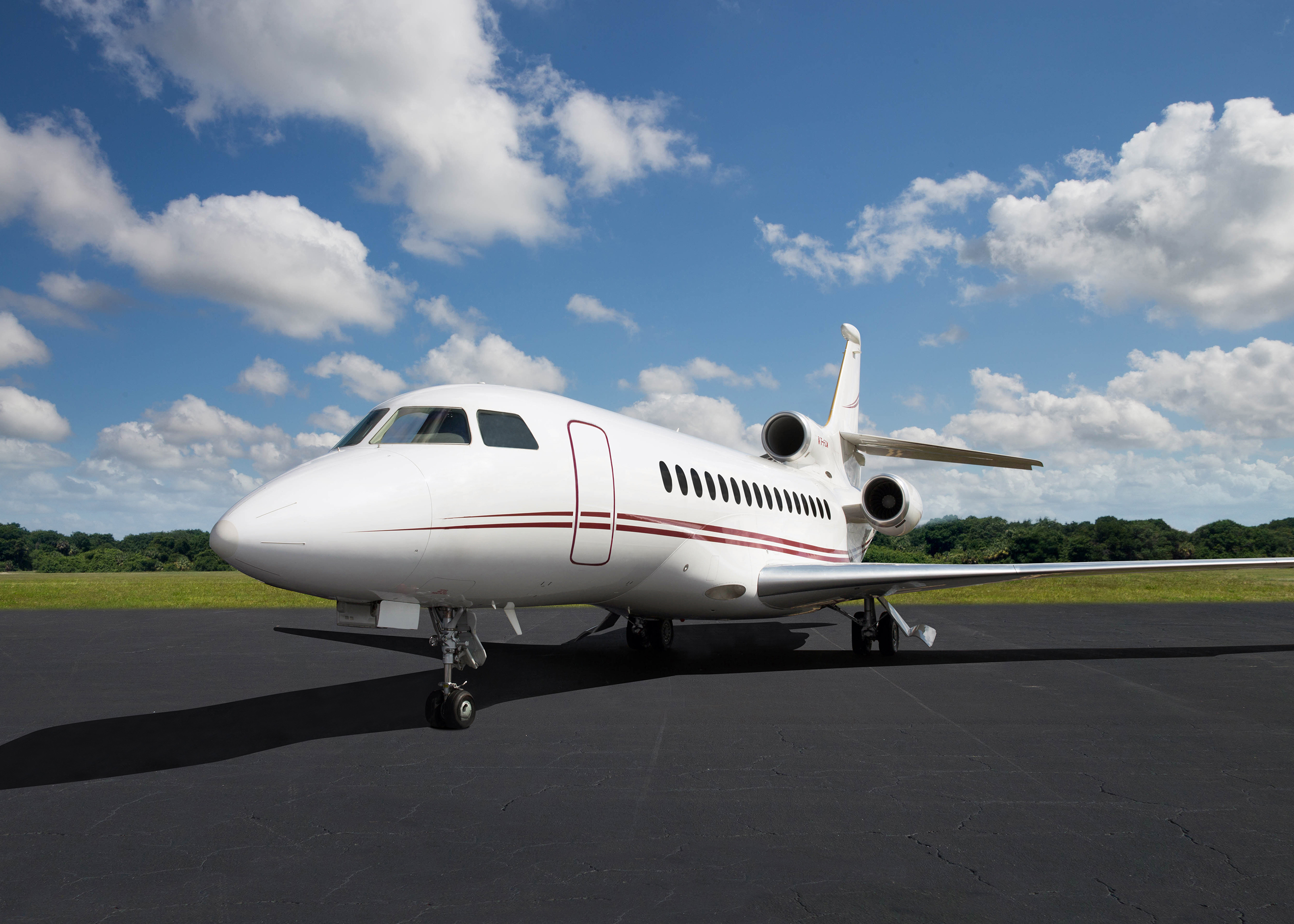 Private Jet Dassault Falcon Jet For Sale Globalair Com