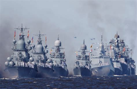 Russian Warships Patrol Red Sea