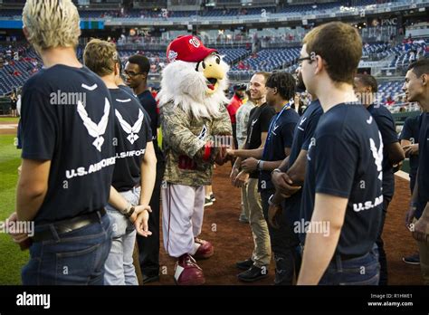 Screech The Washington Nationals Mascot Meets With Air Force Delayed