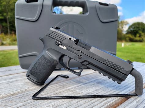 Sig Sauer P320 Full Size Review and Gun Details