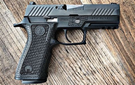 Sig Sauer P320 The Perfect 9Mm Gun For Concealed Carry 19Fortyfive