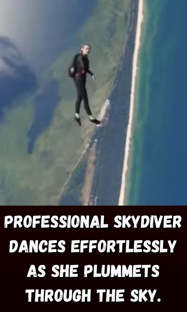 Skydiver Plummets To Death On Queensland Beach Youtube