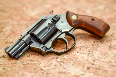 Snub Nose Revolver Guide