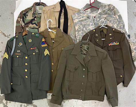 Sold Price Grouping Of U S Military Uniforms April 6 0122 11 00 Am Edt