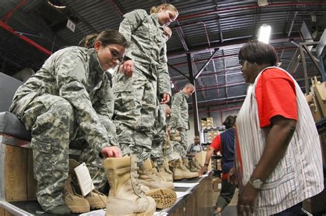 Soldiers See Increase In Clothing Allowance For 2016 Article The