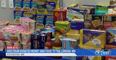 Spectrum Call Center Donates 10 000 And Large Amounts Of Food To The Landing Mn News Kimt Com