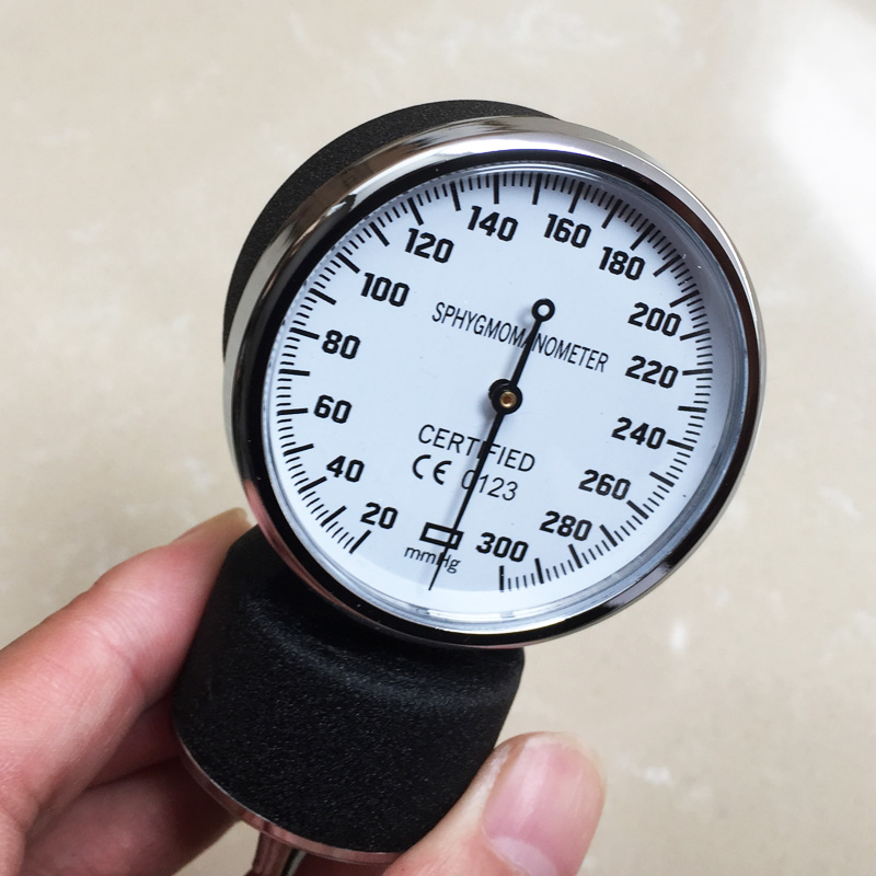 Sphygmomanometer Blood Pressure Gauge Stock Photo Alamy