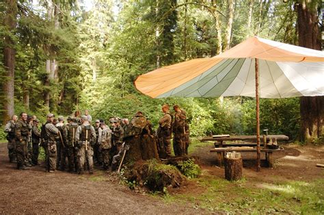 Students Learn To Survive In Tropics Air Force Article Display