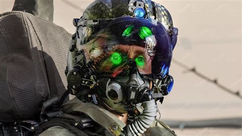 The 400 000 F 35 Pilot Helmet Can See Through The Pilot S Aircraft The Aero News Company