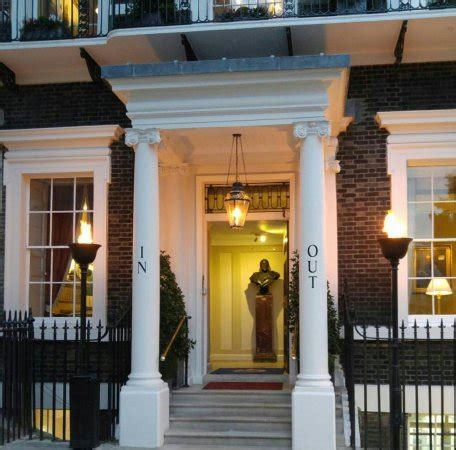 The In Out Naval And Military Club London St James S Restaurant Reviews Photos Phone Number Tripadvisor