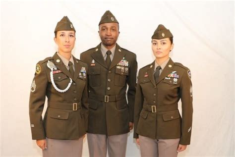 The Pinks Greens Are Back Us Army Announces New Uniforms Based On Iconic Wwii Design