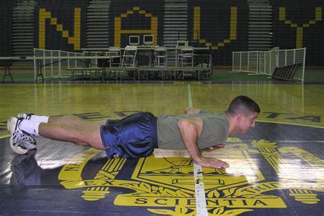 The Strength Builder Puts You In The Right Position To Improve At Push Ups Military Com