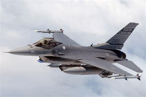 Top Fighter Jets Defence Blog With News Images And Specs F 16