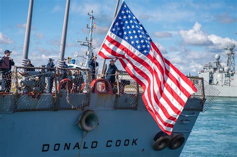 Two U S Destroyers Deploy As U S 6Th Fleet Remains Operational