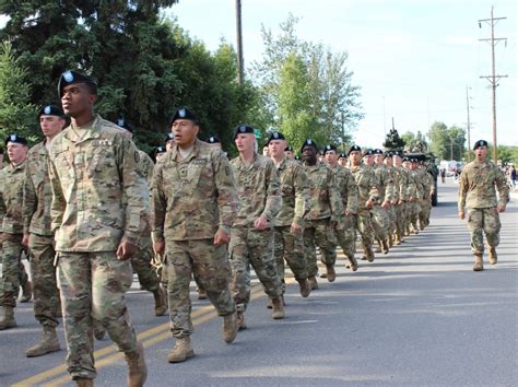 U S Army On Twitter Every Usarmy Soldier Has A Favorite Marching Or Running Cadence What Is