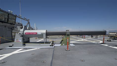 U S Navy To Deploy Electromagnetic Railgun In 2016