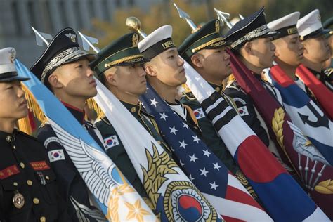 U S Official Salutes South Korea S Very Strong Military Joint Chiefs Of Staff News Display