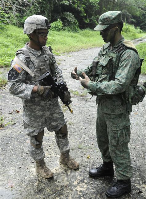 Us Army Expands Knowledge Of Jungle Tactics Article The United States Army