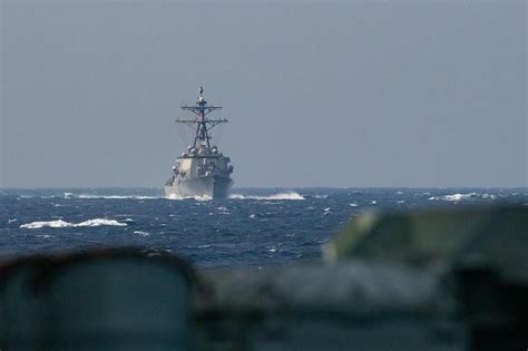 US Canada Warships in Taiwan Strait