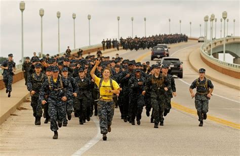 Us Naval Academy United States Naval Academy Freshmen Endure 14 Hour Sea Trials United