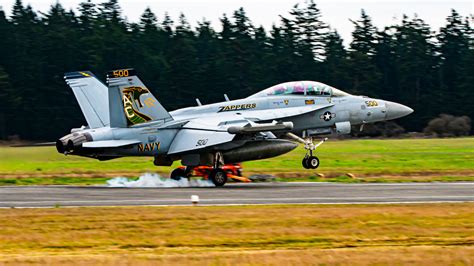 Us Navy Ea 18G Growler Crashes During Training Flight Fate Of Crewmembers Unkown