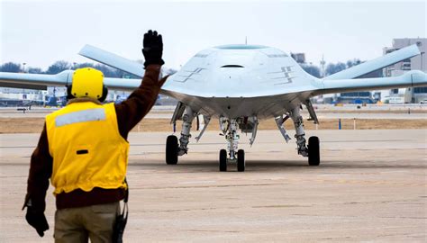 Us Navy Mq 25 Unmanned Refueling Aircraft Unmanned Systems Technology