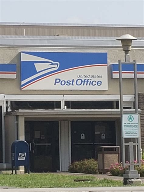 Usps 16 Photos 51 Reviews Post Offices 1900 W Oakland Park Blvd Fort Lauderdale Fl