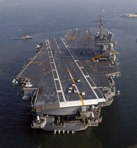 Uss Kitty Hawk Cv 63 Norfolk Virginia Aircraft Carrier Navy Aircraft Carrier Navy Carriers