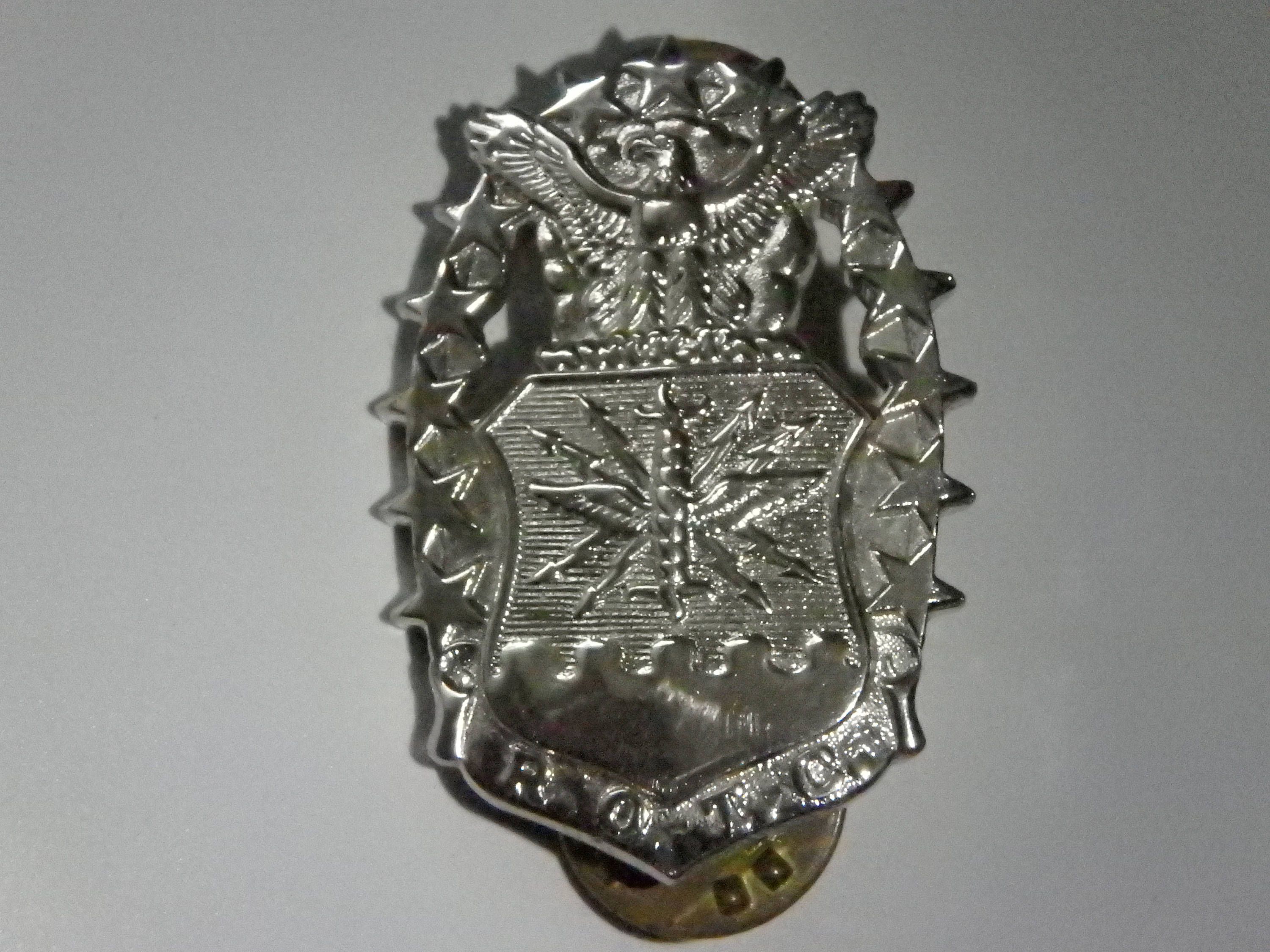 Vintage Us Army Rotc Officer Training School Pin