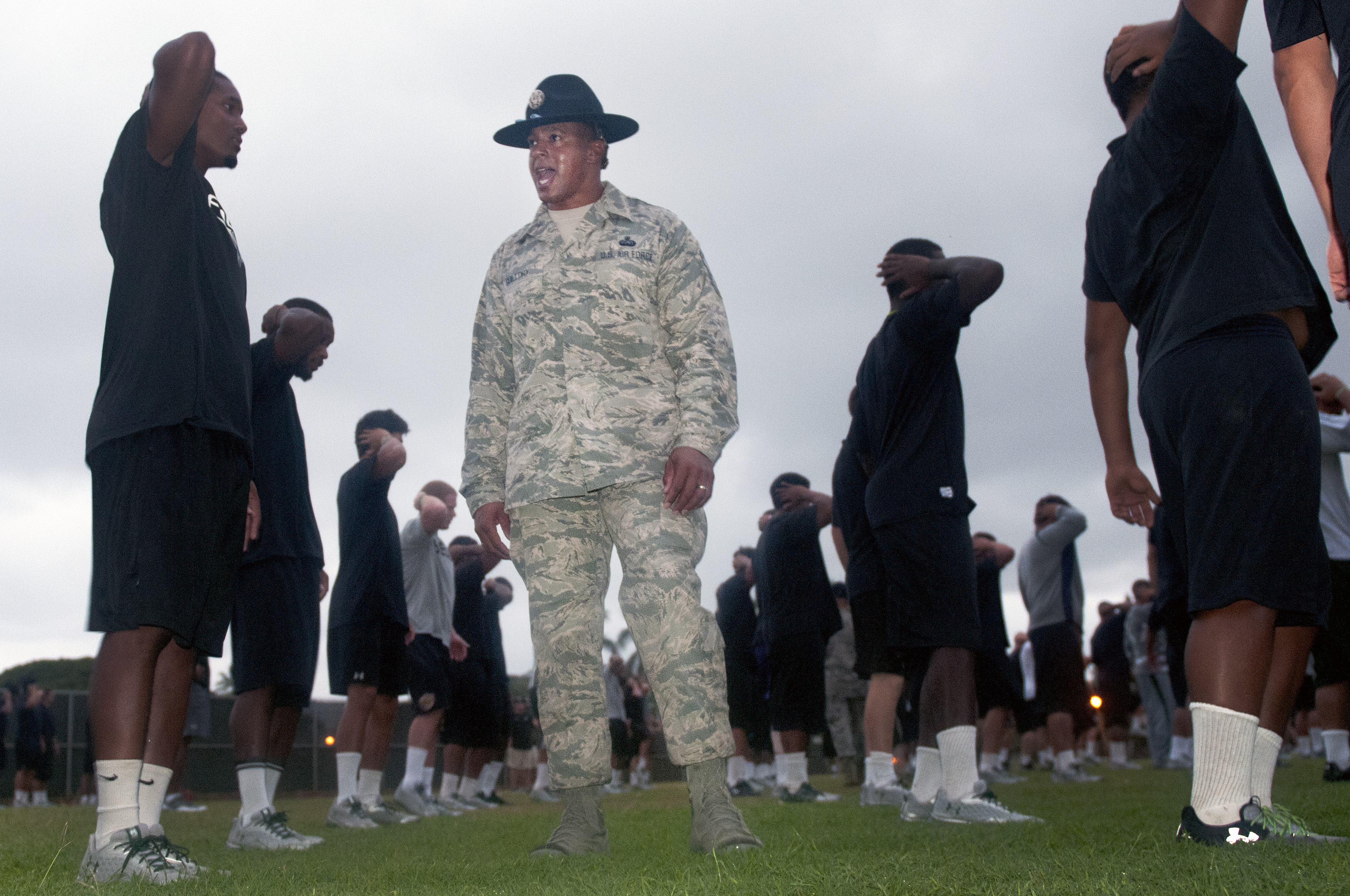 Warriors Get Boot Camp Style Wake Up Call 15Th Wing Article Display