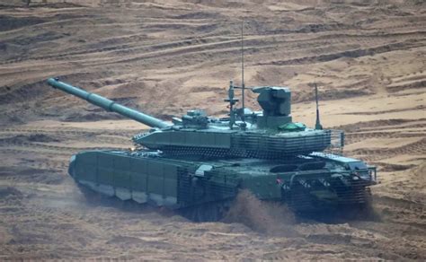 Watch Ukrainian M2 Bradleys Take Out Advanced Russian T 90 Tank Sandboxx