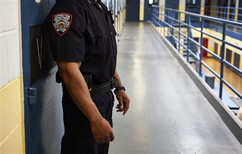 5 Key Roles of a Correctional Officer