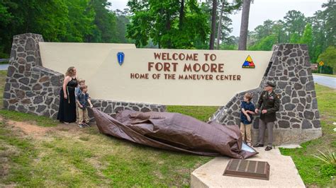 Find Fort Moore