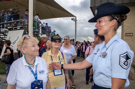 Women In The Air Force Reunion Links The Future With Its Past Joint Base San Antonio News