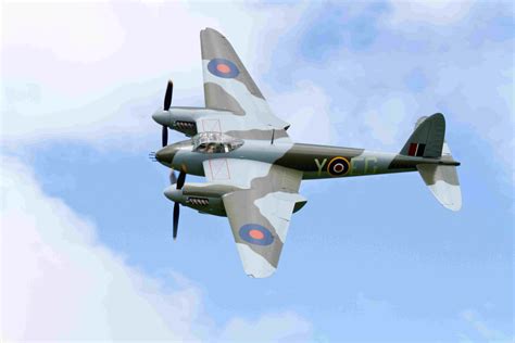 5 Facts About the WWII Mosquito Plane